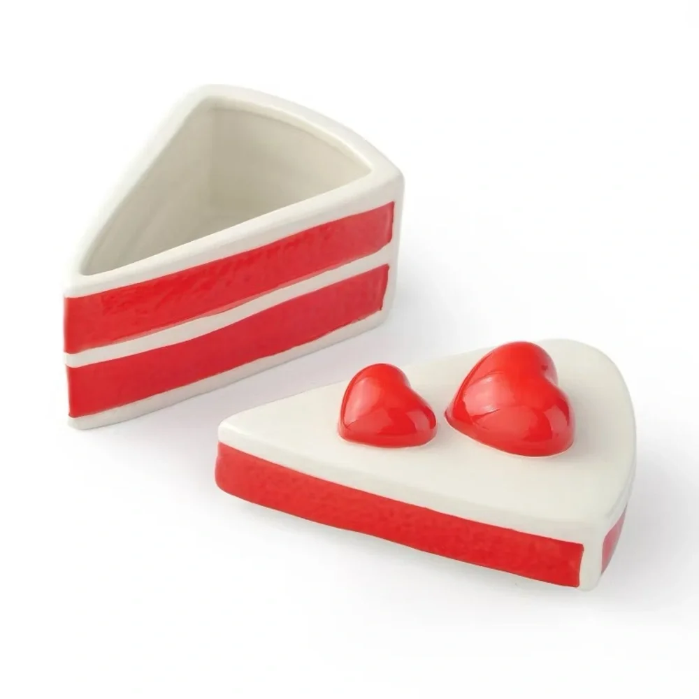 Target Bullseye Valentine’s Trinket Boxes Cake Cupcake Macaroon
